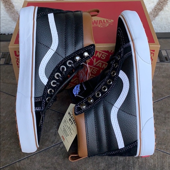 Meet your Posher, Vans - Picture 3 of 12